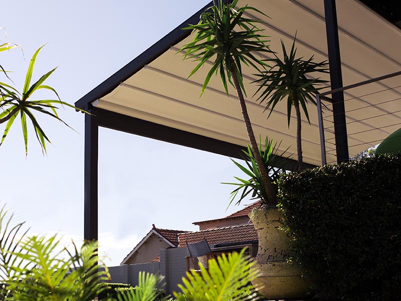 Retractable Roof Sydney for sun, wind and rain protection