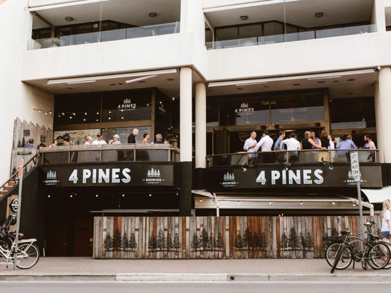 4 Pines Manly with old retractable roof